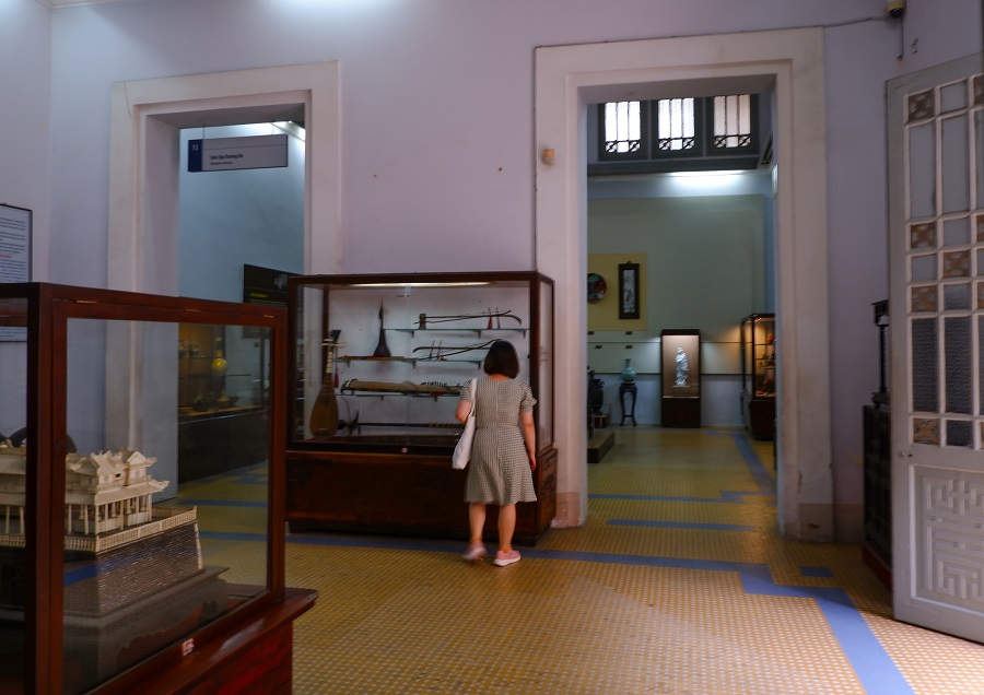 Bảo tàng lịch sử thành phố HCM trưng bày cổ vật