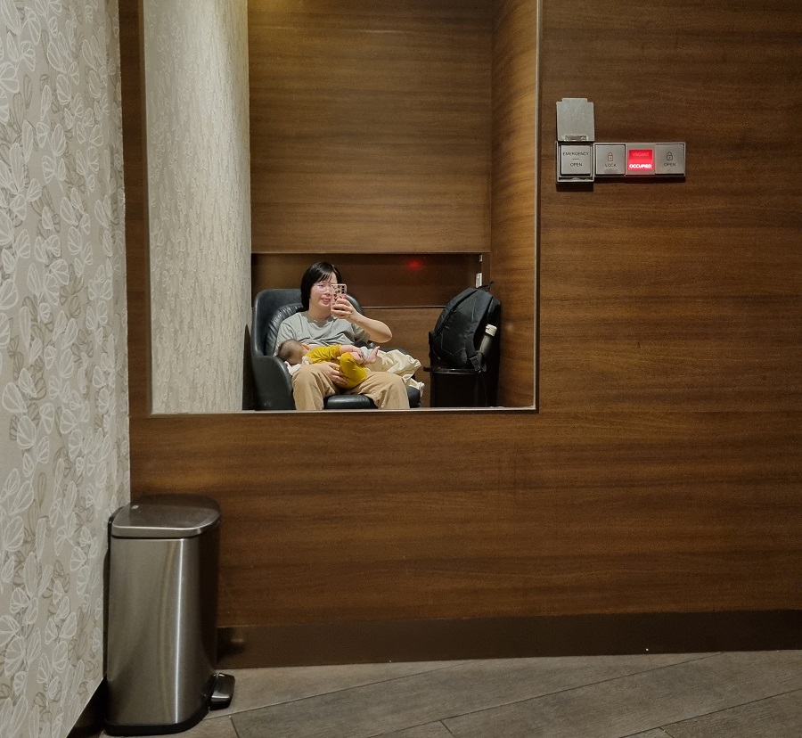 Phòng cho bé ti hoặc mẹ hút sữa