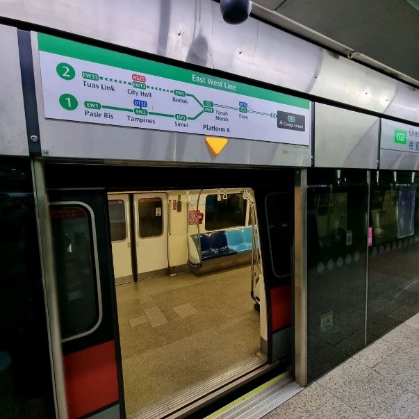 Platform A MRT sân bay Changi